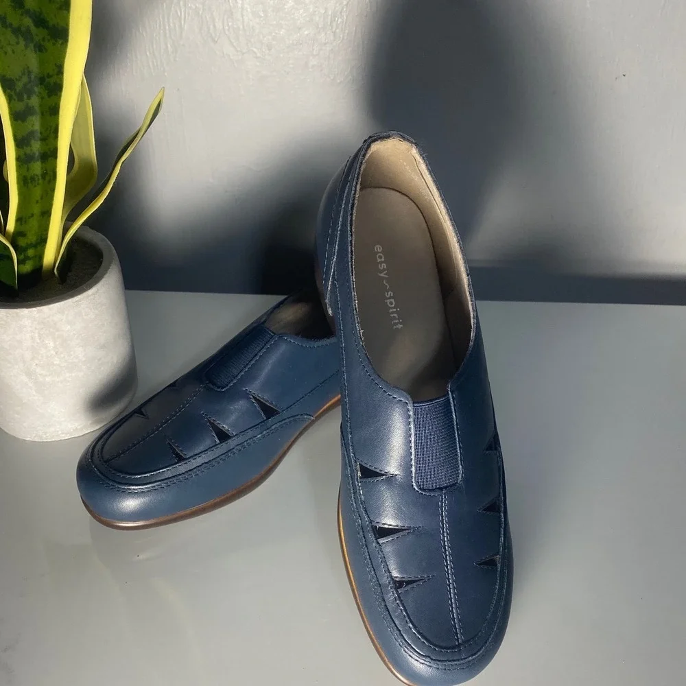 Easy Spirit Womens GAVYN Navy Blue Leather Slip On Cut Out‎ Loafers Size 5.5 w